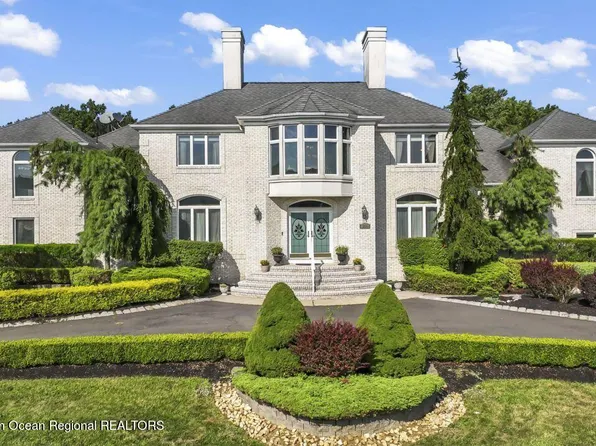 200 Walnut Drive, Morganville, NJ 07751