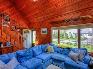 60 Neshobe Rd, Mashpee, MA 02649