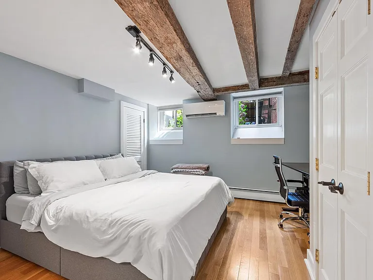21 Harvard St #1 — Photo 13