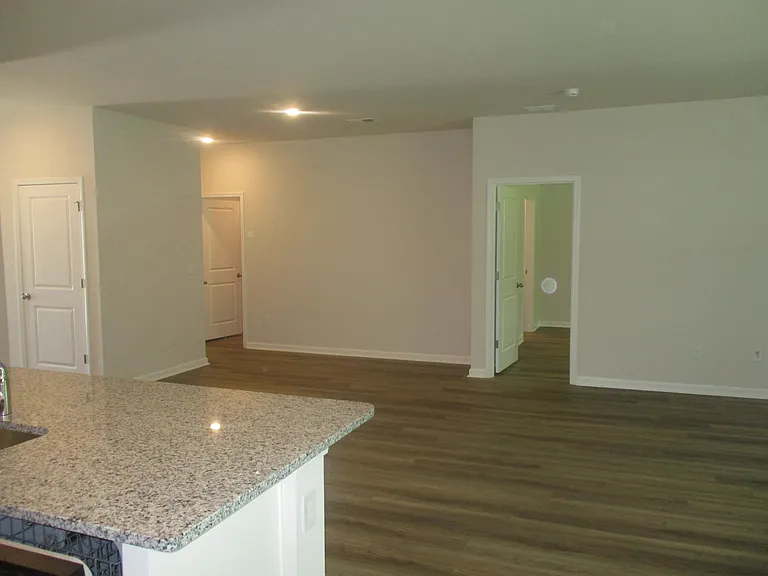 664 Grateful Dr — Photo 5