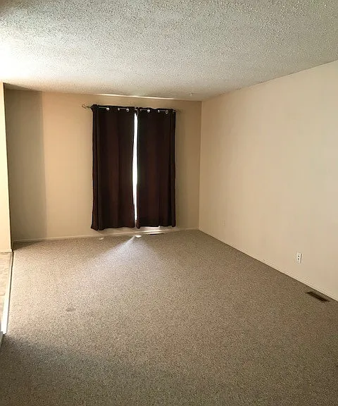 5202 61st Ave #1 — Photo 11