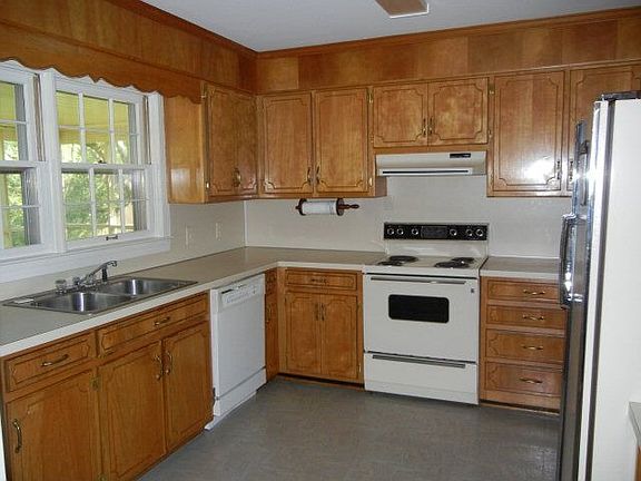 4th image of 440 Buena Vista Dr