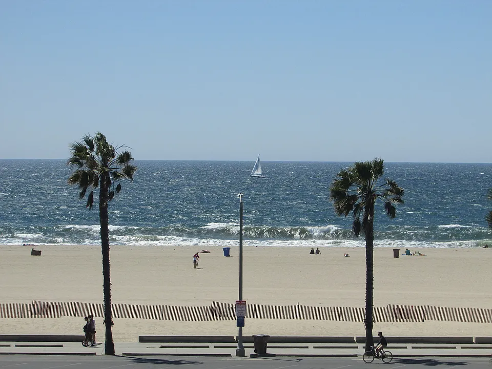 2213 Ocean Ave