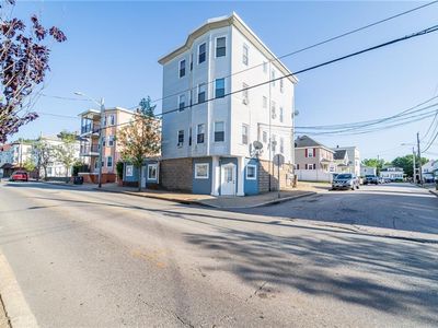 81 Columbus Ave, Pawtucket, RI, 02860