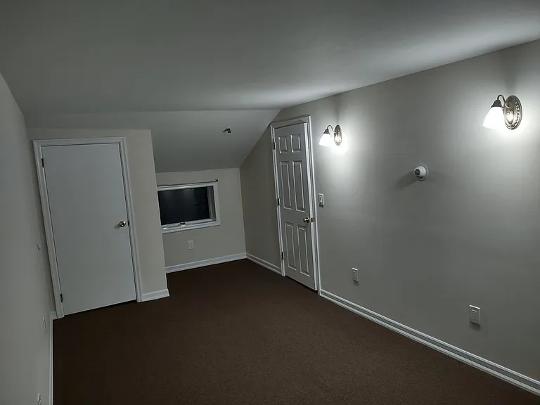 164 Auburn St — Photo 3