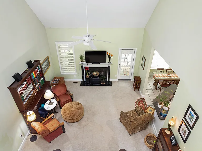2828 Waterpointe Cir — Photo 11