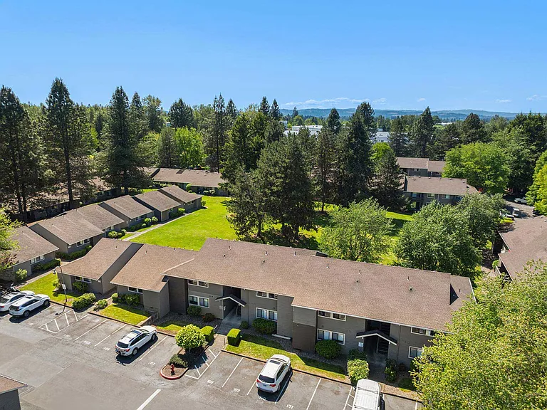 Tualatin Heights — Photo 26