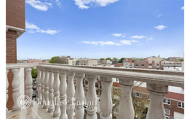 Rented by Douglas Elliman | media 16