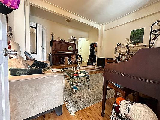 2nd image of 310 E 55th St #10EF
