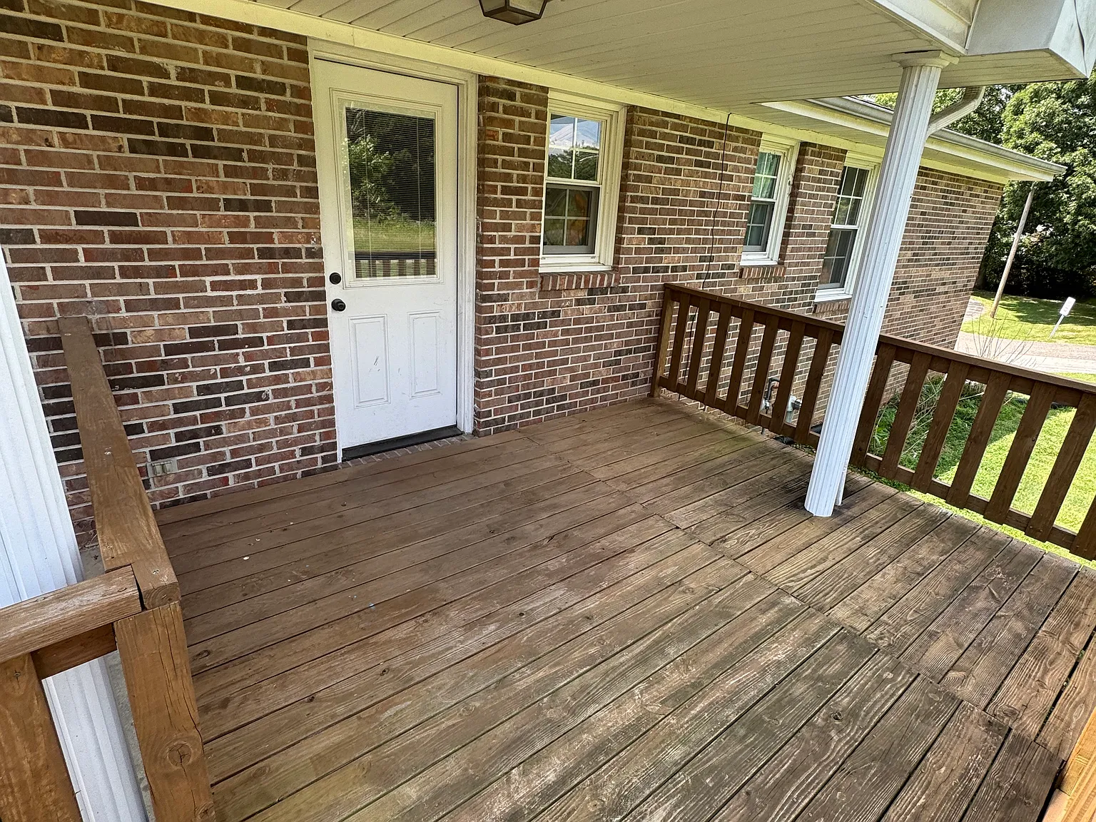 3 bed, 2000 sqft, $1,750 — Photo 3