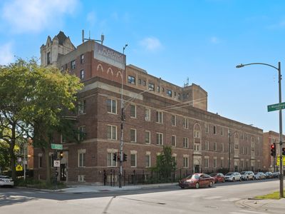 1167 E 61st St #2, Chicago, IL, 60637