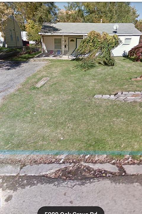 2nd image of 5006 Oak Grove Rd