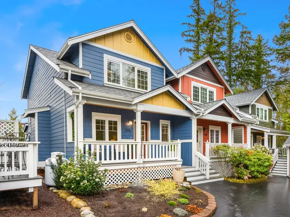 1356 Stonecress Ln NE, Bainbridge Island, WA 98110