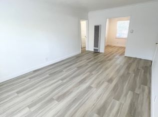 421 N Doheny Dr APT 14, Beverly Hills, CA 90210