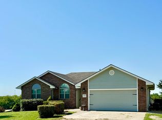 28156 Country Breeze Dr, Saint Marys, KS 66536