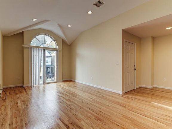 2nd image of 52 Randolph Ave #2