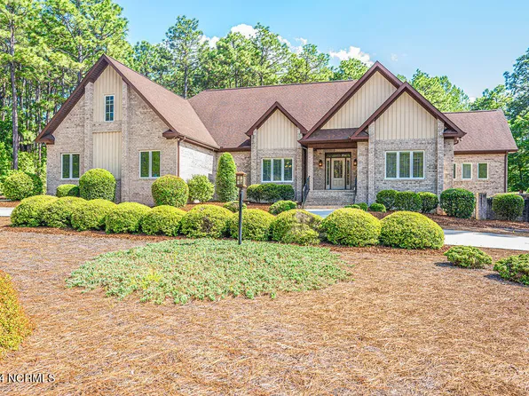 42 Stoneykirk Drive, Pinehurst, NC 28374