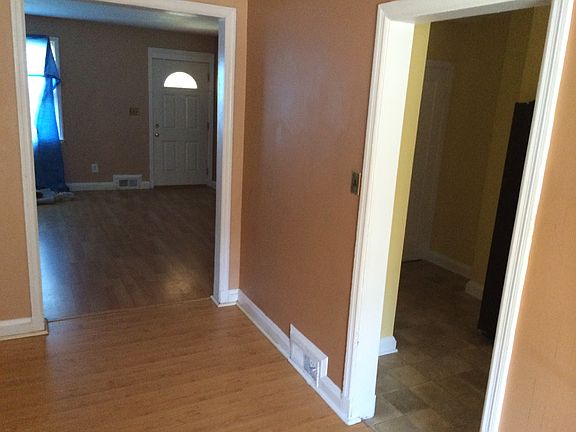 in dining room, facing foyer