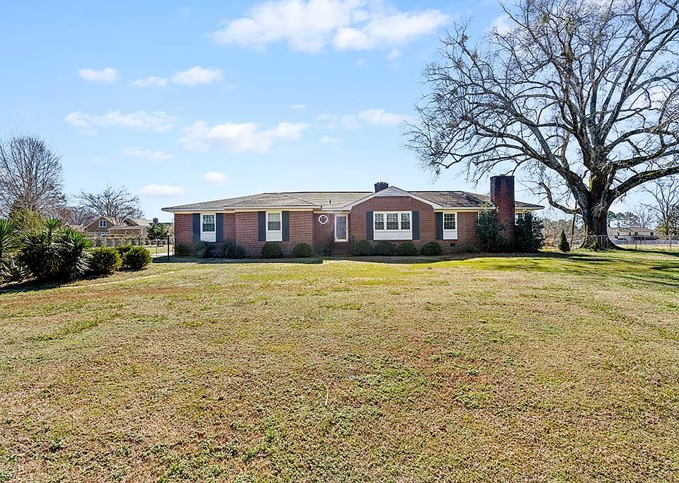 1213 Old Abbeville Hwy, Greenwood, SC 29649 MLS 130092 Zillow
