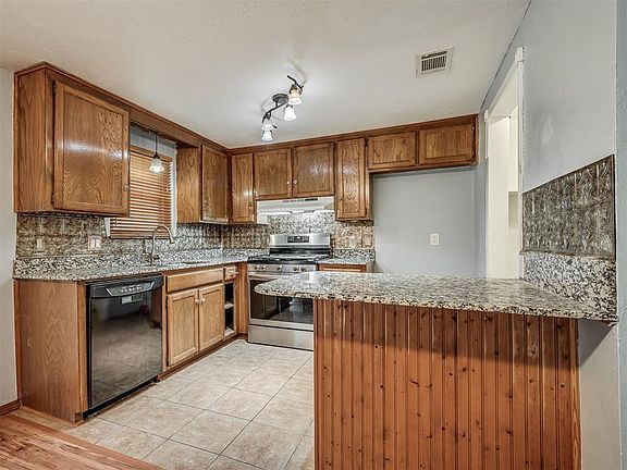 5th image of 8405 S Brookline Ave