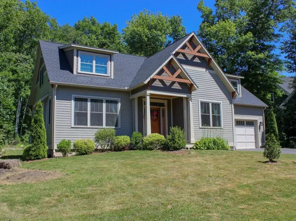 17 Stone Ridge Dr, Northampton, MA 01060