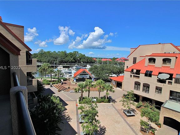 3rd image of 9 Harbourside Ln #7325D