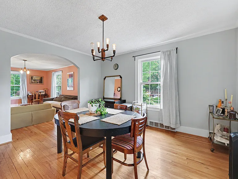 307 Doty Ave — Photo 6
