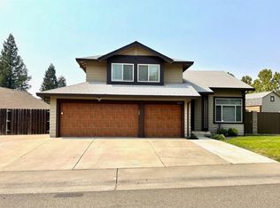 8615 Peach Blossom Way, Antelope, CA 95843