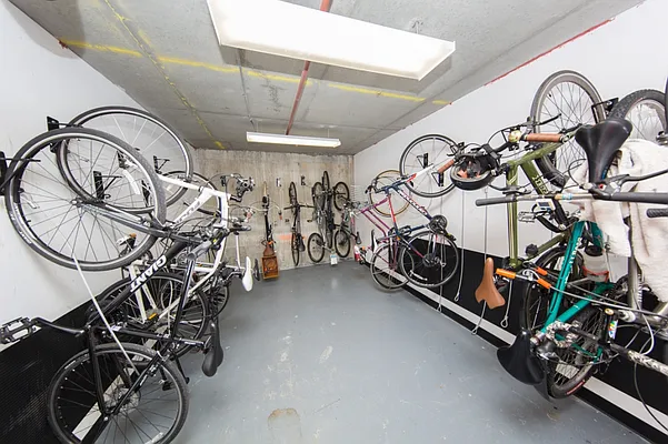 Rented by MNS | media 42