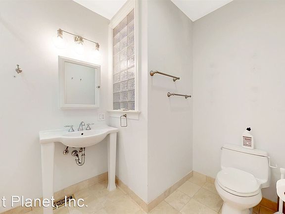 5th image of 1252 Arguello Blvd