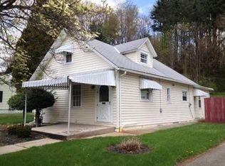 1732 Baltimore Rd, Lancaster, OH 43130