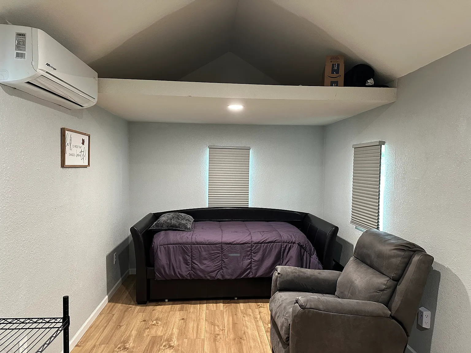 Studio, 240 sqft, $1,000 — Photo 4