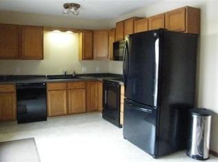 958 Hemlock Dr, Verona, WI