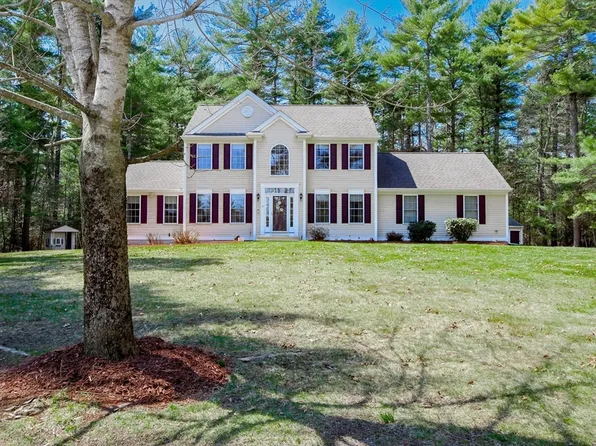 57 Harvest Cir, Wareham, MA 02571