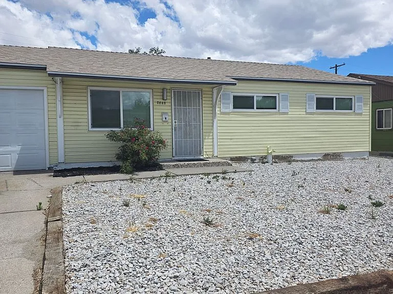 2640 Stine Way — Photo 1