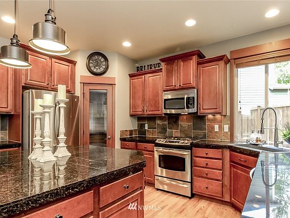 3rd image of 16903 110th Street Ct E