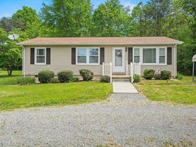 6108 Wards Rd, Hurt, VA, 24563