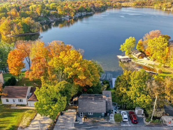 W288N8053 Park DRIVE, Hartland, WI 53029