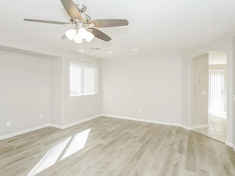 987 Monte De Oro Ave — Photo 6