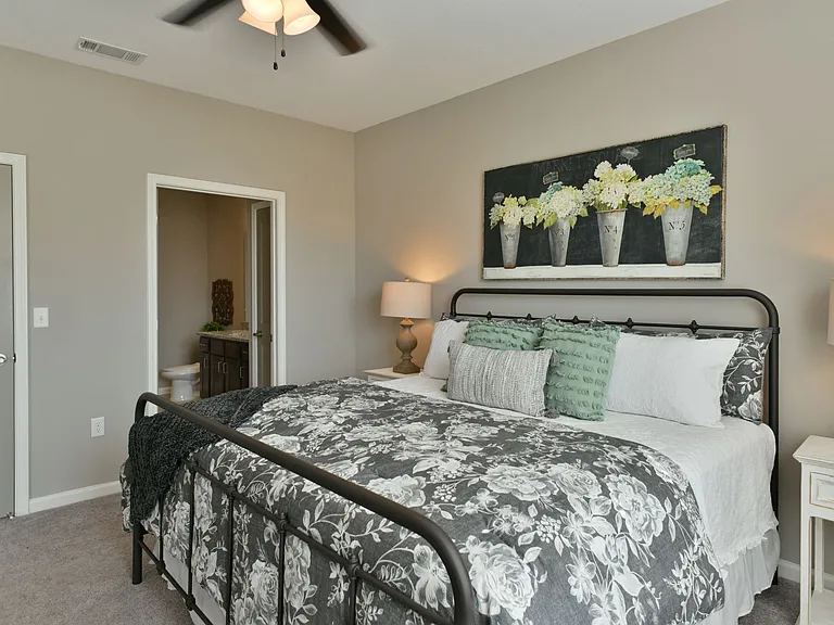 Meridian Park Apartments — Photo 6