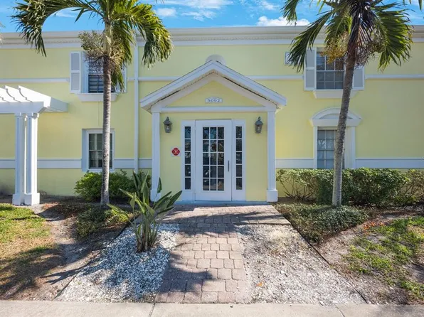 5092 Beach Dr SE APT D, Saint Petersburg, FL 33705