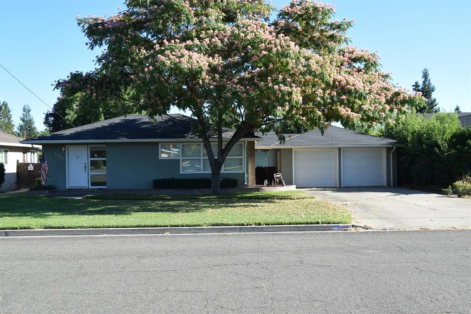 1047 Tornell Ave photo 1