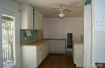4th image of 61 Guylyn Pl