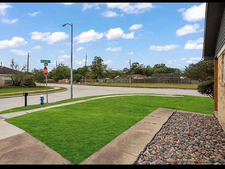 4640 Orange Cir S — Photo 4