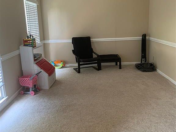3rd image of 6721 Greenbrook Dr