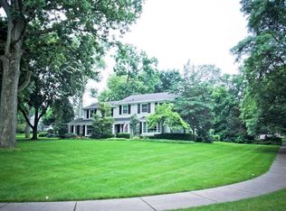 575 Hamilton Rd, Bloomfield Hills, MI 48301