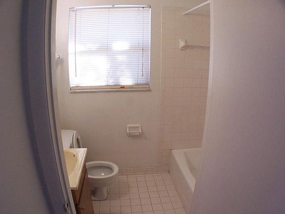 3rd image of 7910 Limoges Dr S