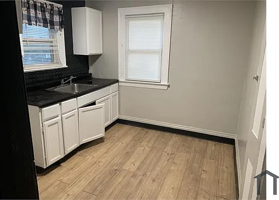 4 bed, $1,400 — Photo 3
