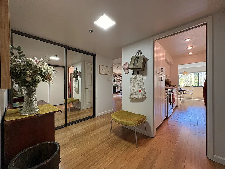 320 Palo Alto Ave #A2 — Photo 1