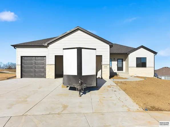 670 W 24th Cir, Wahoo, NE 68066